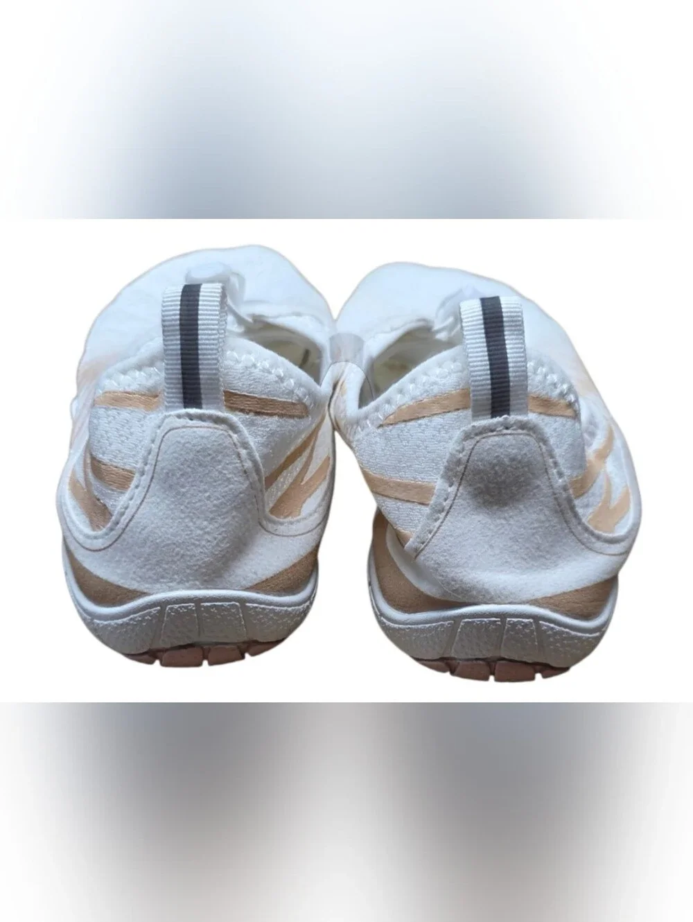 Lightweight White & Peach Knit Sneakers  USA 9 1/2